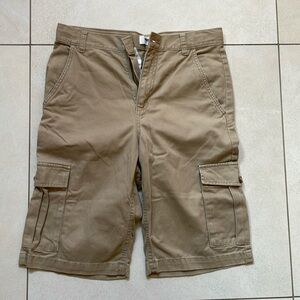 Old navy boys size 16 khaki cargo shorts